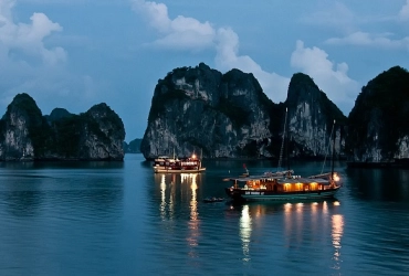 Hanoi - Crociera nella baia di Ha Long (B, L, D)