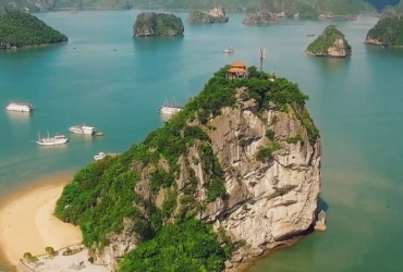 Hanoi - Crociera nella Baia di Ha Long (B, L, D)