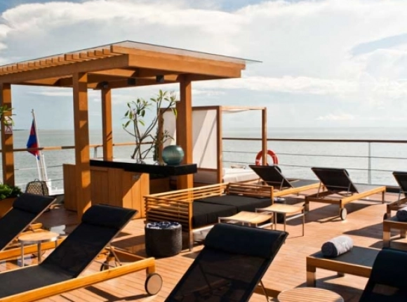 A monte: Phnom Penh - Siem Reap 4 giorni (da luglio a novembre)