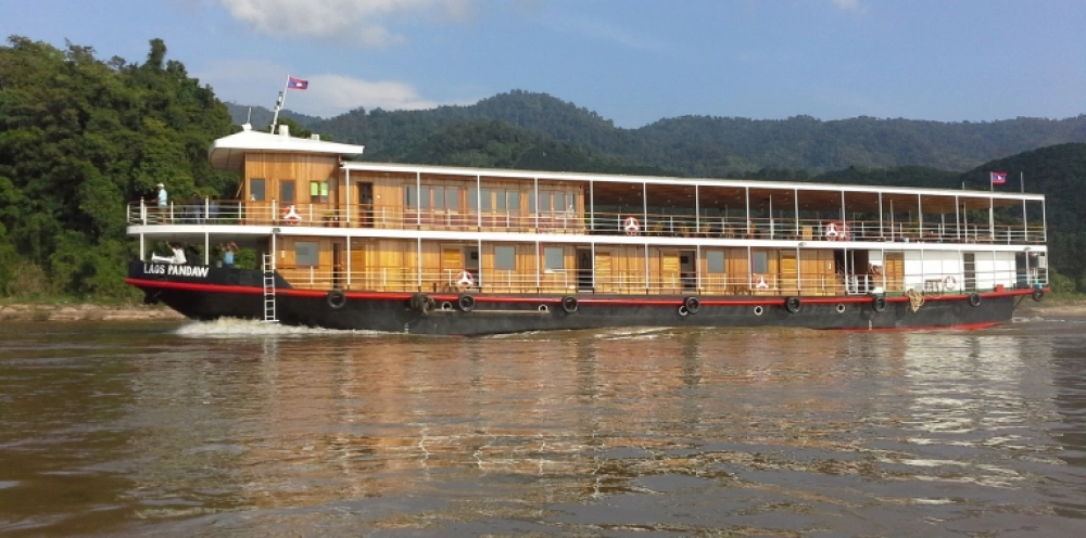 Pak Lai (B, L, D)