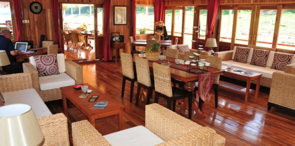 Luang Prabang (B, L, D)