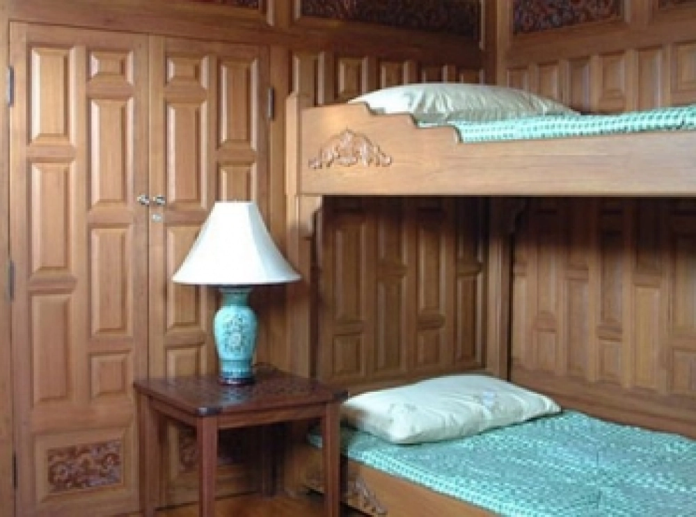 Piyavan Garden House – Bangsai – Bang Pa-in – Ayutthaya (B, L, D)