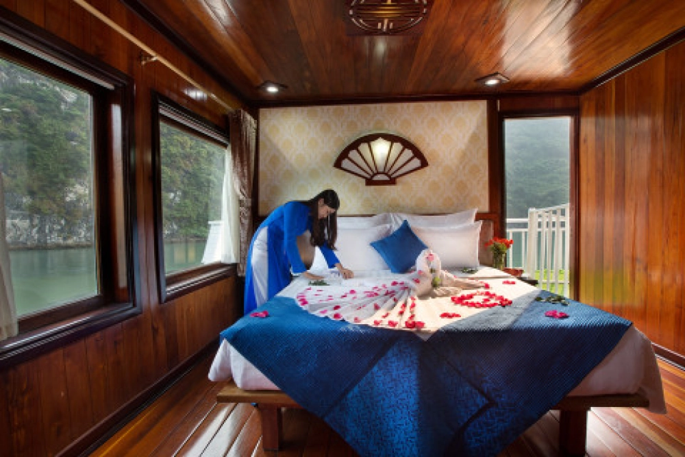 Hanoi - Baia di Halong - Pernottamento a bordo (L, D)