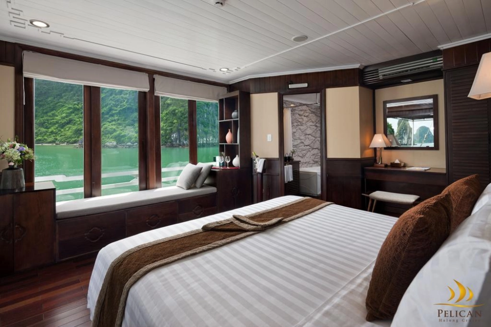 Hanoi – Baia d’Ha Long (L, D)