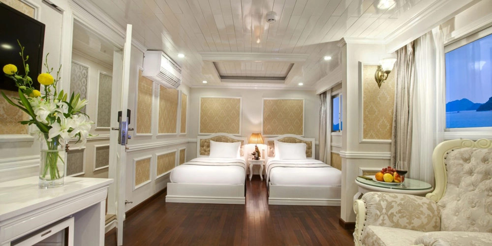 Thien Canh Son - Baie de Bai Tu Long - Hanoi (B, L)