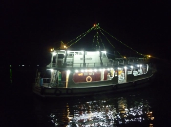Excusion de contemplation de la crépuscule et de pêche des calmars en nuit à An Thoi 