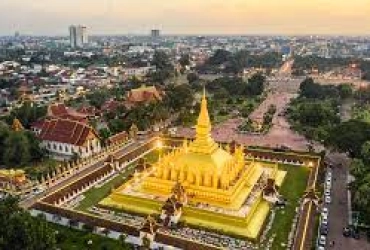 Arrivo a Vientiane - tour della città mezza giornata (L, D)