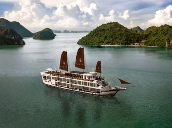 Perla Dawn Sails