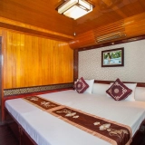 Cozy Bay Yacht