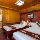 Cozy Bay Yacht