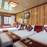 Cozy Bay Yacht