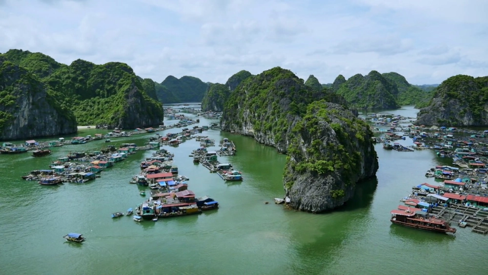 Hanoi – l’ile de Cat Ba à Hai Phong (L, D)