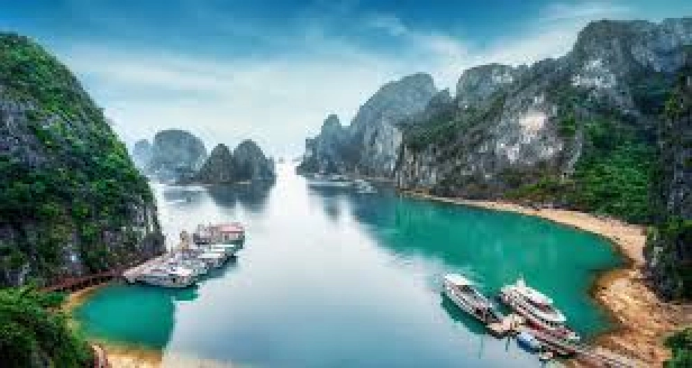 Baie de Lan Ha - Île de Cat Ba (B, L, D)