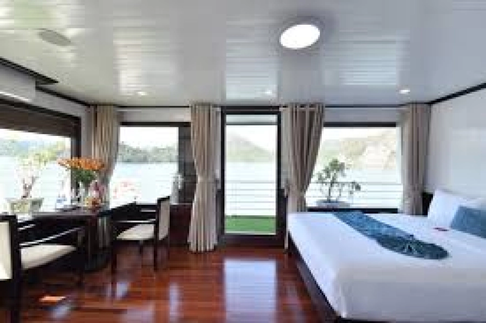Hanoi - Baia di Halong - Baia di Lan Ha (L,D)