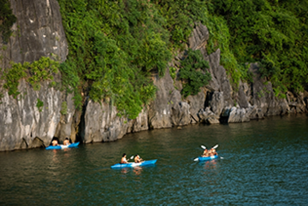 Baie de Lan Ha (B, L, D)