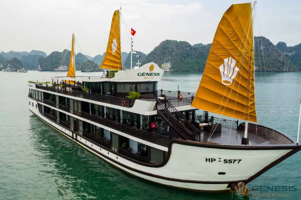 Hanoi – Halong – Baie de Lan Ha (-/L/D)