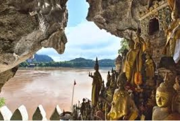 Luang Prabang - grotta di Pak Ou