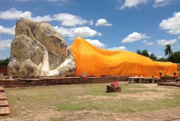 Bangkok - Parco storico di Ayutthaya - Volo per Chiang Mai (B) Senza guida pick up a Chiang Mai