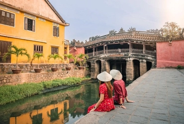 Baia di Ha Long - Hanoi - Volo per Da Nang - Hoi An (B, L) Senza guida