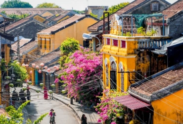 Hoian - Villaggio di Tra Que - Visita della città antica (B, L)