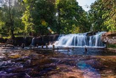 Tempio di Banteay Srei - Phnom Kulen - Centro farfalle di Banteay Srei - Seam Reap (B, L)