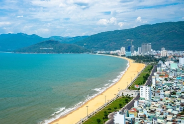 Nha Trang - Quy Nhon (B) ~ 240 km