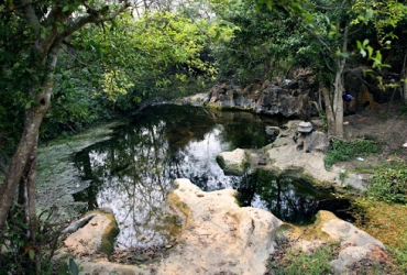 Phong Nha - Tan Ky (B) ~ 280 km