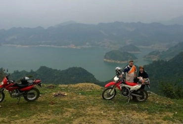 Mai Chau - Hanoi (B) ~ 145 km