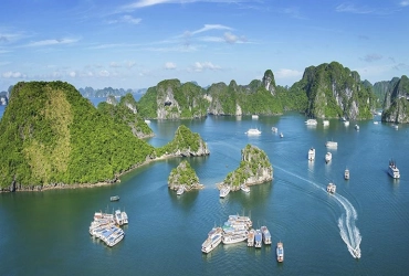 Hanoi - Baia di Halong (B, L, D)