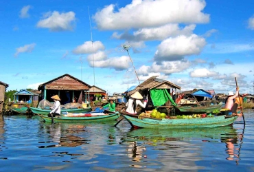 Phnom Penh - Volo per Siem Reap (B)