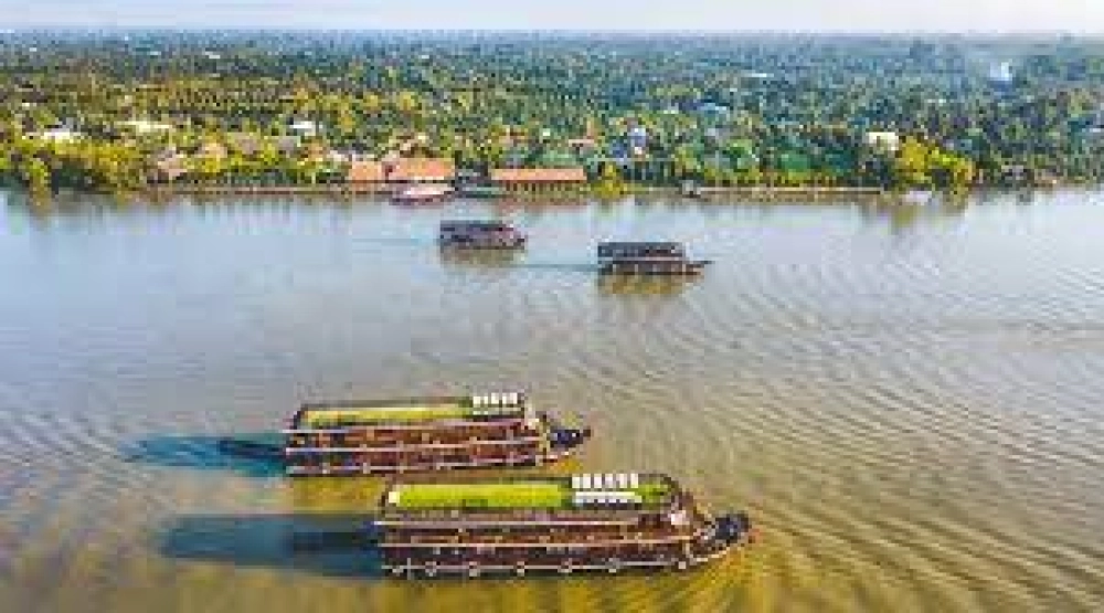 Venerdì: FIUME DI MEKONG - HO CHI MINH - MY THO