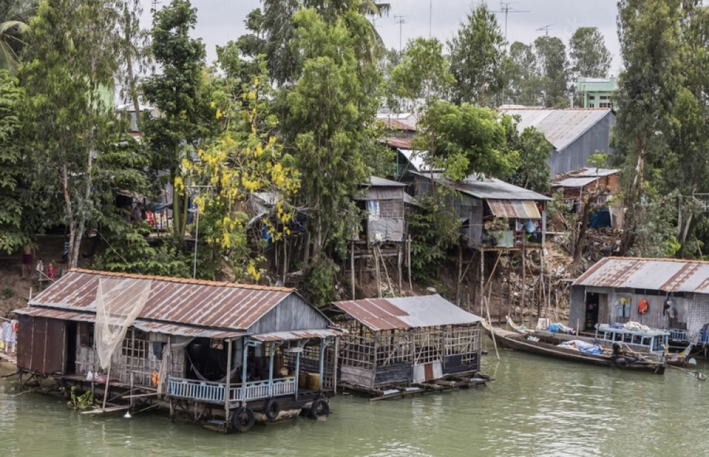Phnom Penh - Tan Chau (B, L, D)