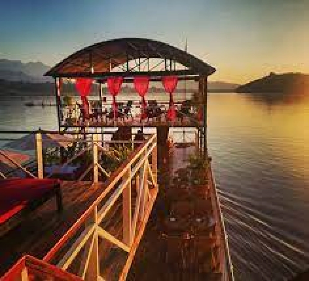 Sbarco a Luang Prabang (B)