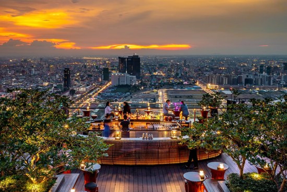Chau Doc - Phnom Penh (B, L, D)