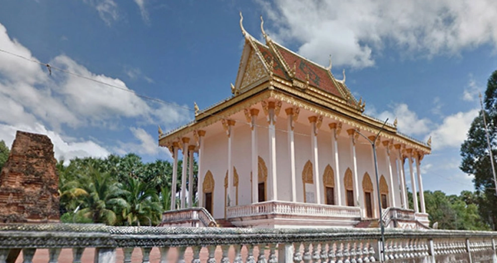 Koh Chen - Kampong Tralach - Kampong Chhnang (B, L, D)