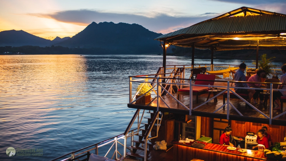 Luang Prabang - Imbarco (D)