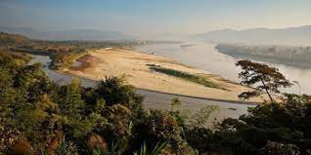 Chiang Saen (B, L, D)