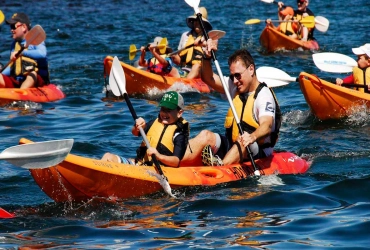 Scoprite la baia di Lan Ha in barca (B,L)