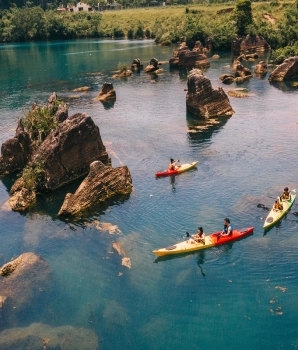 Esplorare la grotta di Phong Nha in kayak in una giornata