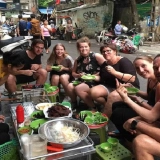 Assaggiare il delizioso cibo di strada di Hanoi in 3 ore