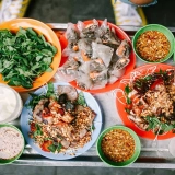 Assaggiare il delizioso cibo di strada di Hanoi in 3 ore