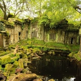 Il sentiero antico: Un'avventura attraverso Beng Mealea, Koh Ker e Preah Vihear