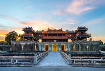 Visita della città di Hue. Pernottamento a Hue