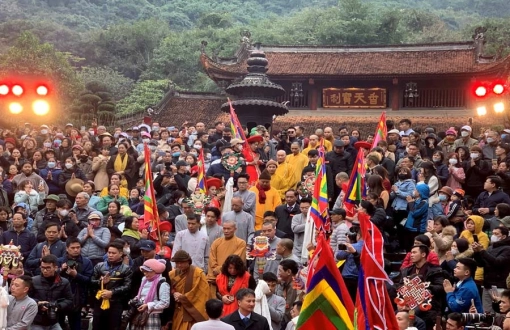 Festival della Huong pagoda in Vietnam