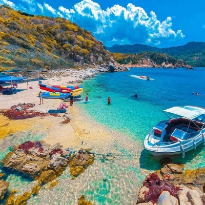 La baia di Vinh Hy
