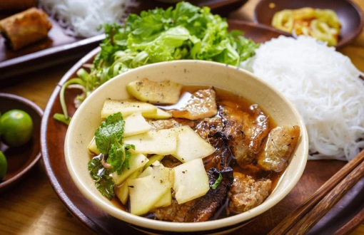 Tour gastronomico del quartiere vecchio di Hanoi con local guide