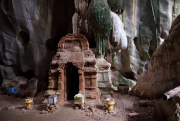 Tempio della grotta di Phnom Chhnok