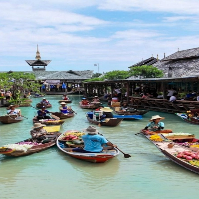 Il mercato galleggiante di Pattaya