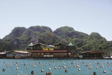 La baia di Ha Long - Volo per Hanoi