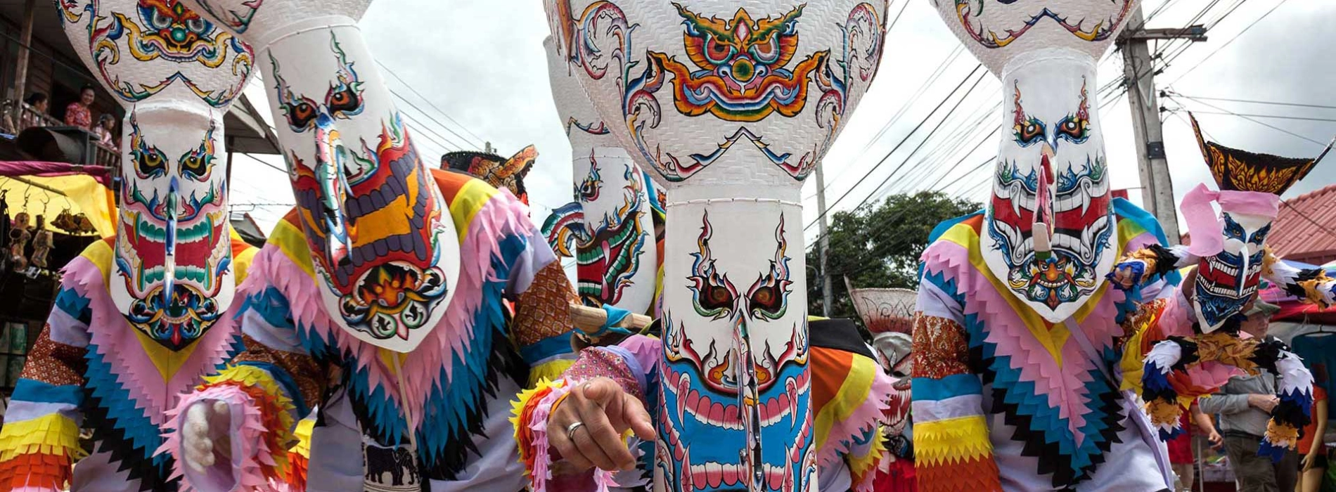 Phi Ta Khon: La festa degli spiriti vaganti